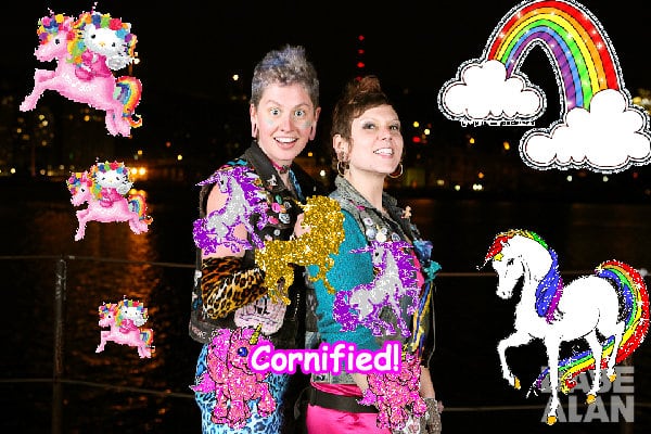 A super cute cute best hug